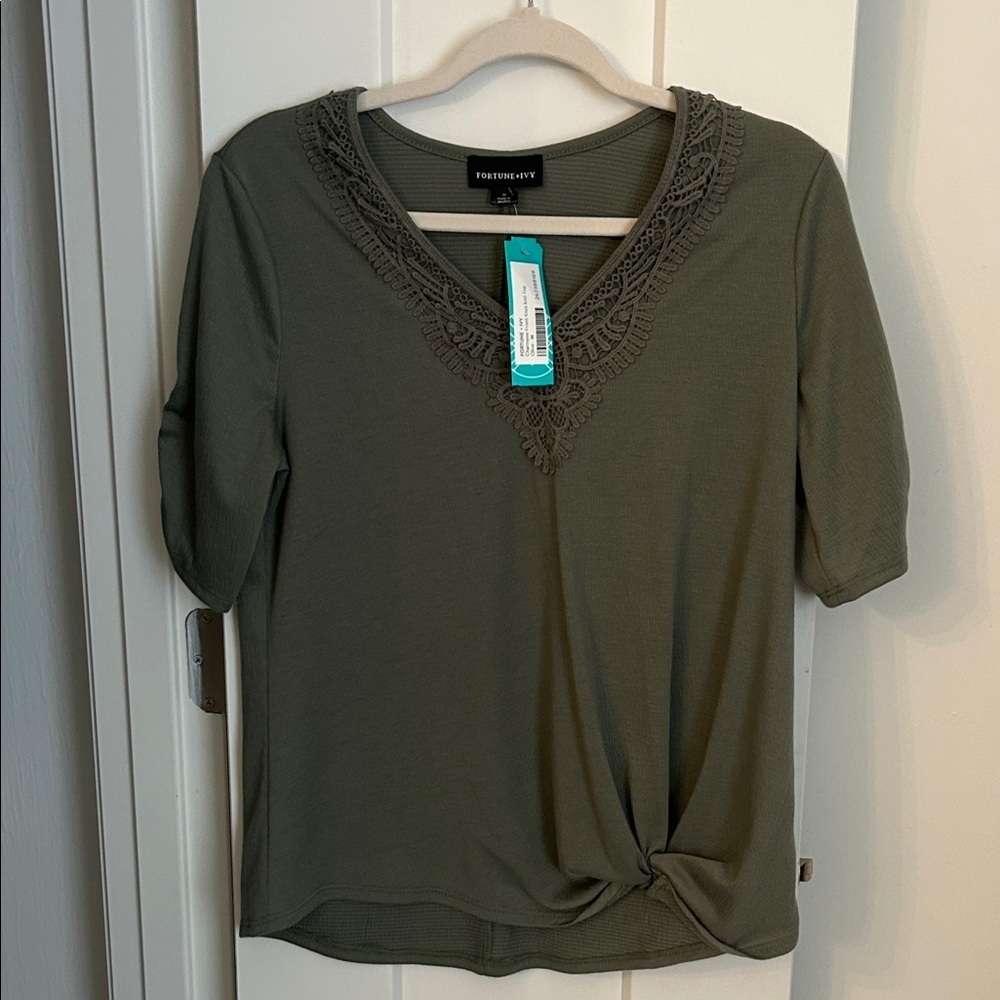 Fortune+Ivy Olive V-Neck Crochet Tee Stitch Fix Size Medium New!